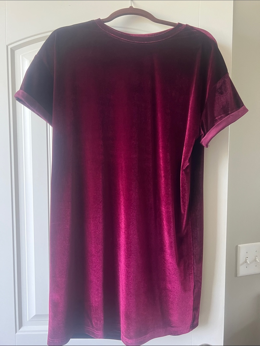 Amaryllis Velvet Mini Dress in Deep Burgundy